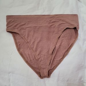 SKIMS 2 PAIR UNDERWEAR 4X NWT